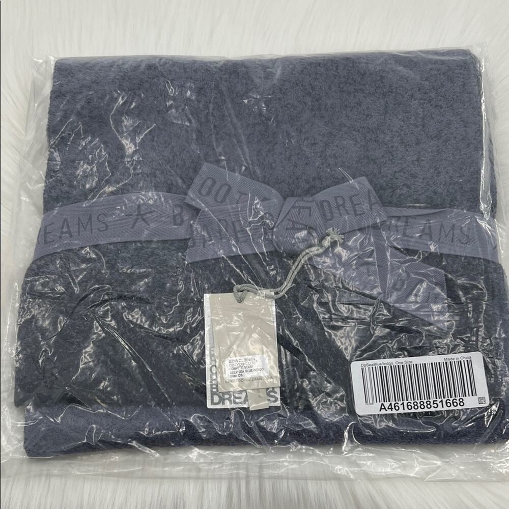 Barefoot Dreams CozyChic Lite Confetti Scarf - Deep Sea Blue - New with tags